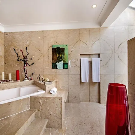 Outstanding Algarve 8 Bedrooms Agua Grande Deluxe Amazing Sea Views Jacuzzi Gym Willa Albufeira