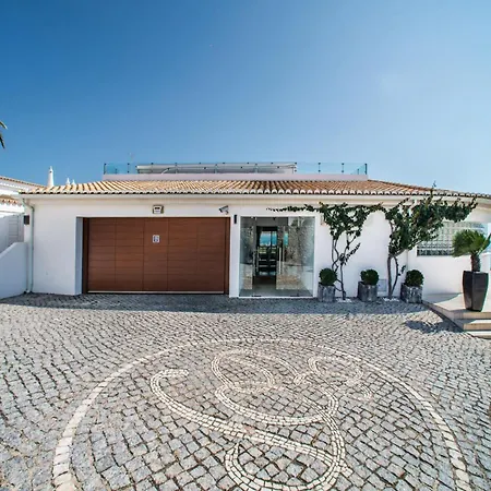 Outstanding Algarve 8 Bedrooms Agua Grande Deluxe Seaviews