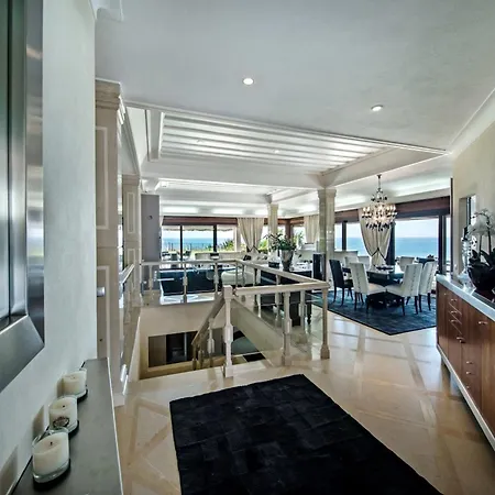 Outstanding Algarve 8 Bedrooms Agua Grande Deluxe Amazing Sea Views Jacuzzi Gym Willa Albufeira